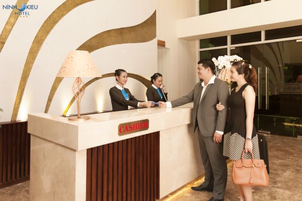 Ninh Kieu Riverside Hotel (Cân Tho)